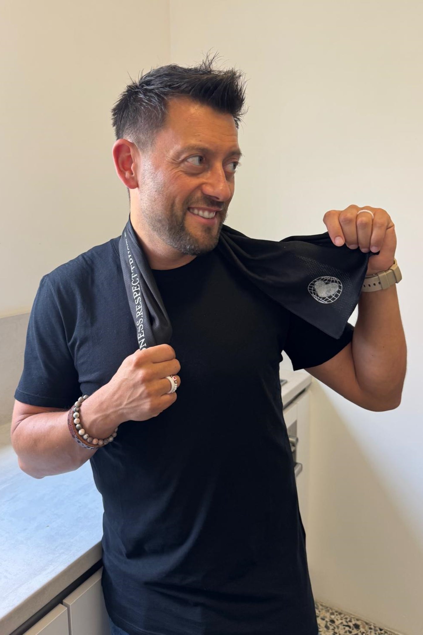 Influencer der Herzen – Cool Down Set: Eishandtuch & Magnet